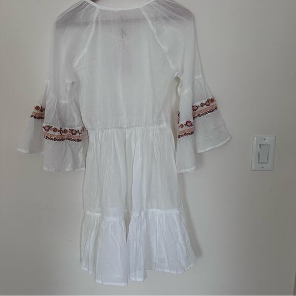 Raga women's White Flower Embroidered swim cover up size Small New - Picture 4 of 5